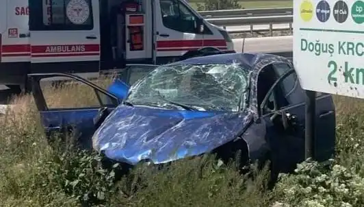 Kontrolden Çıkan Araç Takla Attı: Şans Eseri İki Yaralı ile Atlattılar