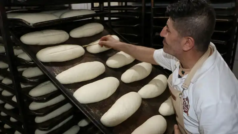 250 Derecelik Fırınların Önünde 45 Derecede Zorlu Mesai Yapmak