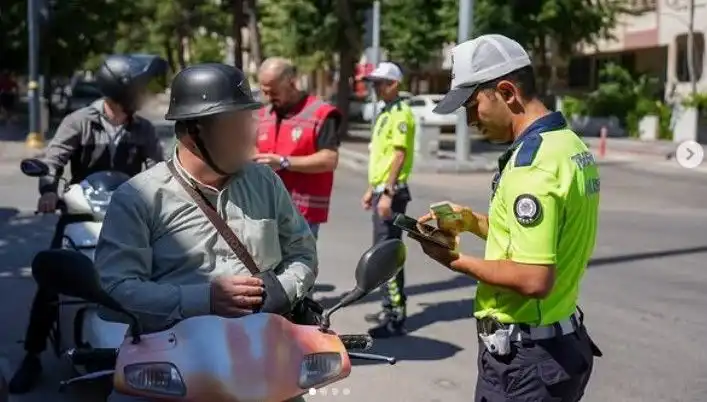 Isparta'da Trafik Denetimleri: Güvenli Sürüş İçin Yeni Önlemler Alındı