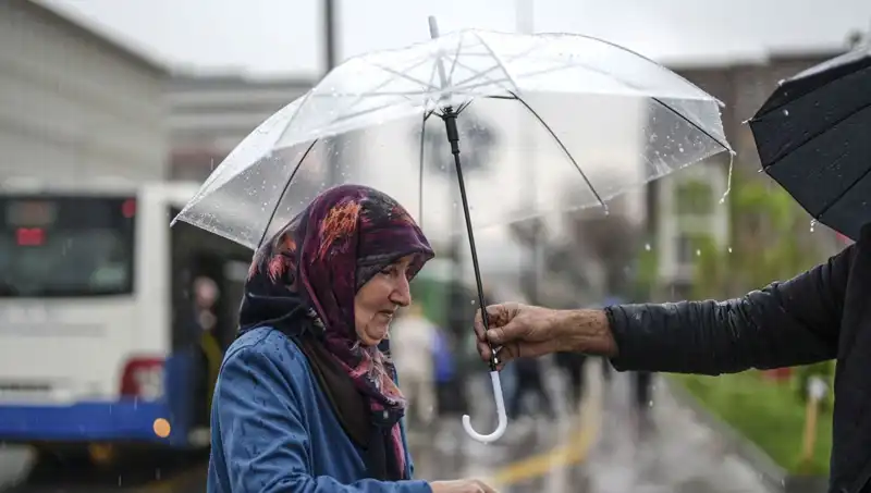 Türkiye'de Her Yerde Gök Gürültülü Sağanak Yağış Bekleniyor!