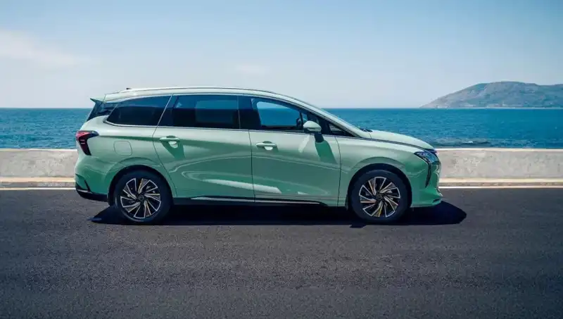 Türkiye’de Yeni Bir Çin Otomobili: Forthing ile Tanışın!