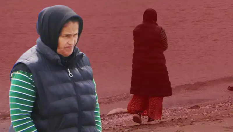 132 Gündür Sahilde Bekleyen Gösteri: Umut ve Dayanışmanın Sembolu