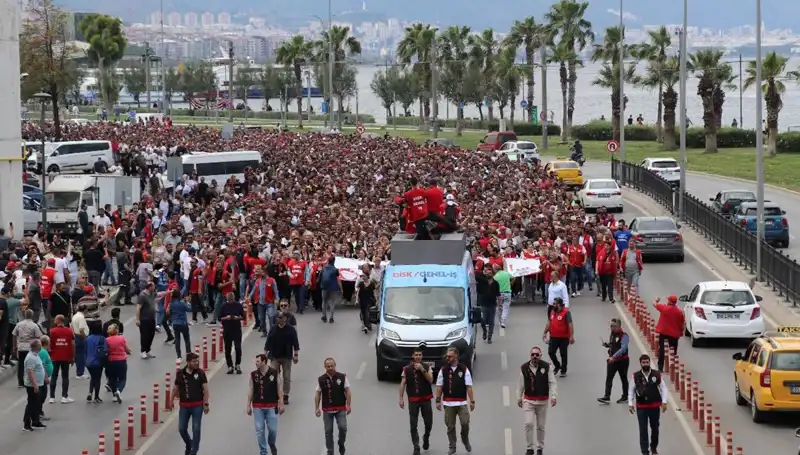 İzmir'de İşçi Grevi: Dördüncü Gününde Neler Oluyor?