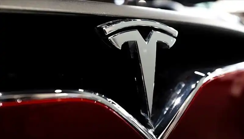 Tesla'nın Ucuz Model Tartışması: FSD Bekleyen HW3 Sahiplerinin Hayal Kırıklığı