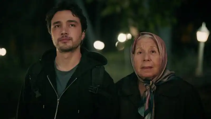 Aile Saadeti Dizisinin 1. Bölüm Tarihi Açıklandı: İzleyiciler Merakla Bekliyor!