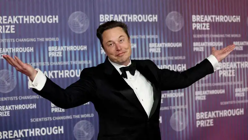 Elon Musk, X'in Yeni Mesajlaşma Uygulamasını Duyurdu: Flört Sitesi Olacak Mı?