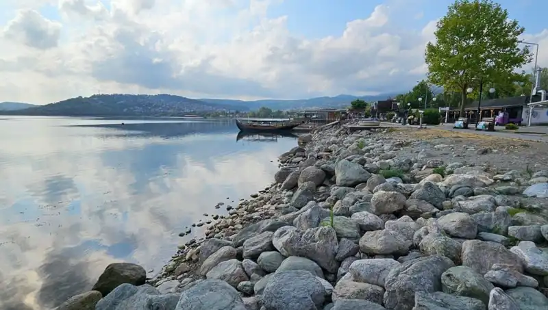 Sapanca Gölü'nde Su Seviyesi Neden Düşüyor? Uzmanlar Açıklıyor!