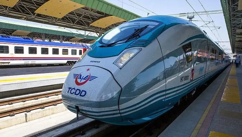 TCDD Tren Makinisti Alımı: 140 Kursiyer İçin Başvuru Süreci ve Şartları