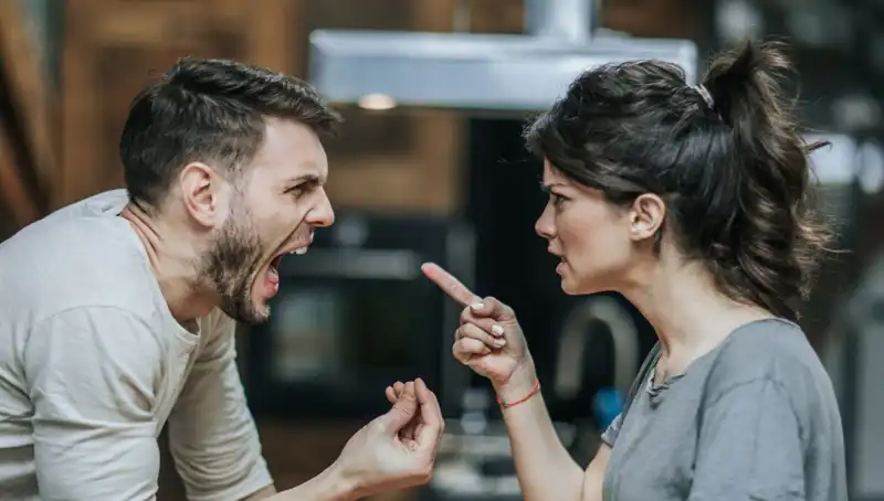 En Çok Yapılan 7 Flört Hatası: Psikologların Uyarıları ve Önerileri