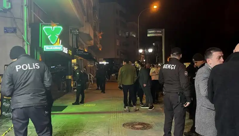 Eğlence Mekanında Silahlı Saldırı: Geceyi Kana Buladı