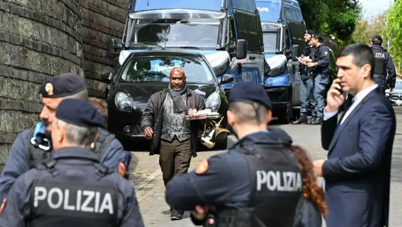 Roma'da Nükleer Gelecek: İran ve ABD'nin Tarihi Toplantısının Ayrıntıları