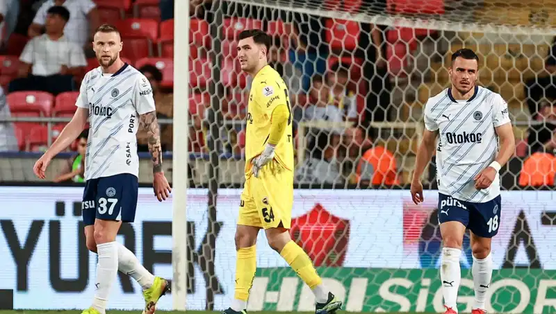 Fenerbahçe'nin Şampiyonluk Hayalleri Sona Erdi: Darmadağın Olmanın Sonuçları