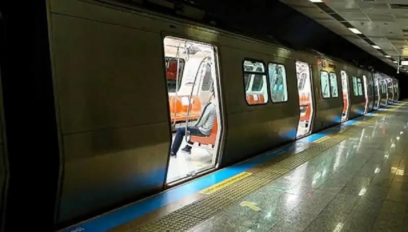 İstanbul'da Yakında Kapatılacak Metro Durakları: Yolcuları Neler Bekliyor?