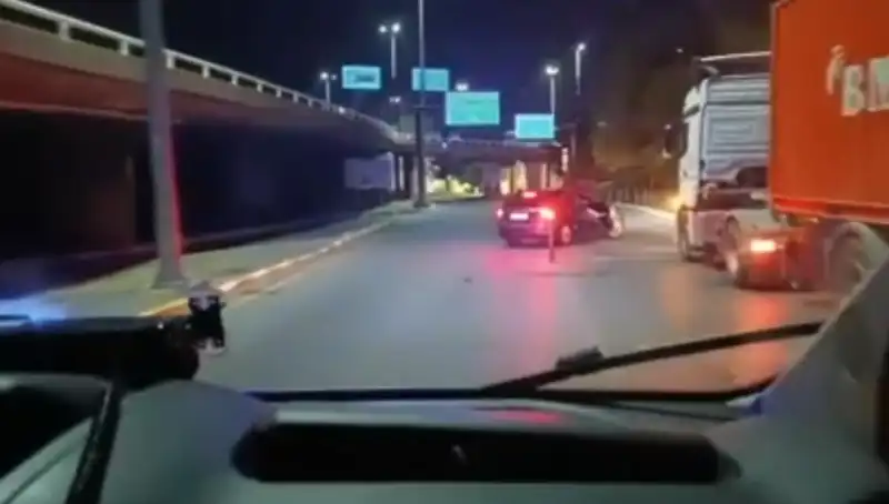 İstanbul’da Dev Kaçakçılık Operasyonu: Milyonluk Ürünler Ele Geçirildi!