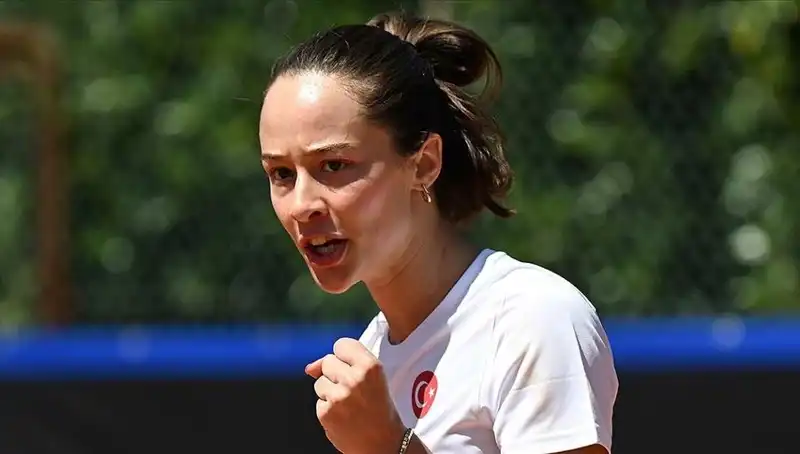 Milli Tenisçi Zeynep Sönmez Tarih Yazmaya Hazırlanıyor
