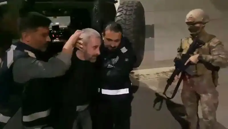 Kardeş Katili Yakalandı: 213 Saatlik Görüntü İncelemesiyle Suç Belgelendi